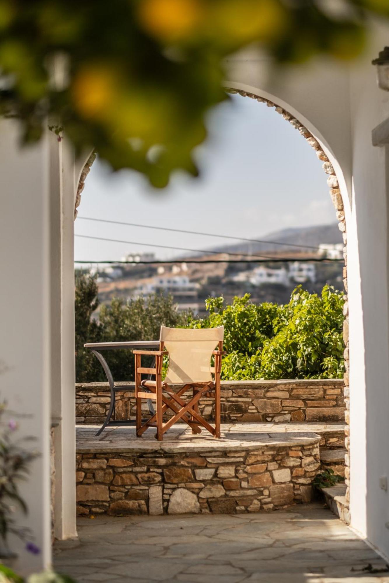 Romano Garden House - Land Tales Agios Romanos Exterior photo
